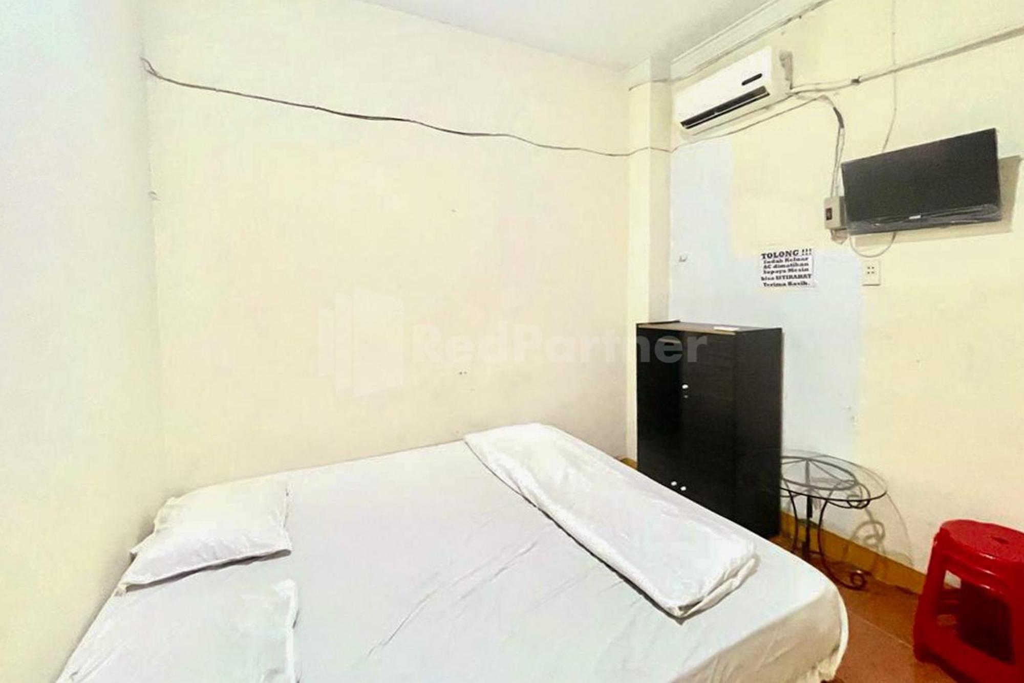 889 Redpartner Hotel 2*